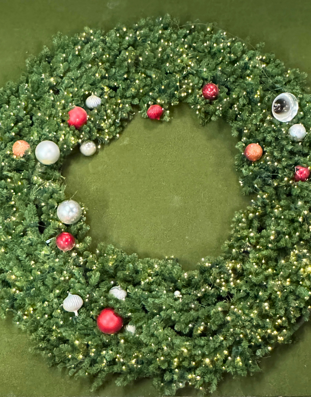 Used - 144" Deluxe Oregon Fir Wreath - Warm White