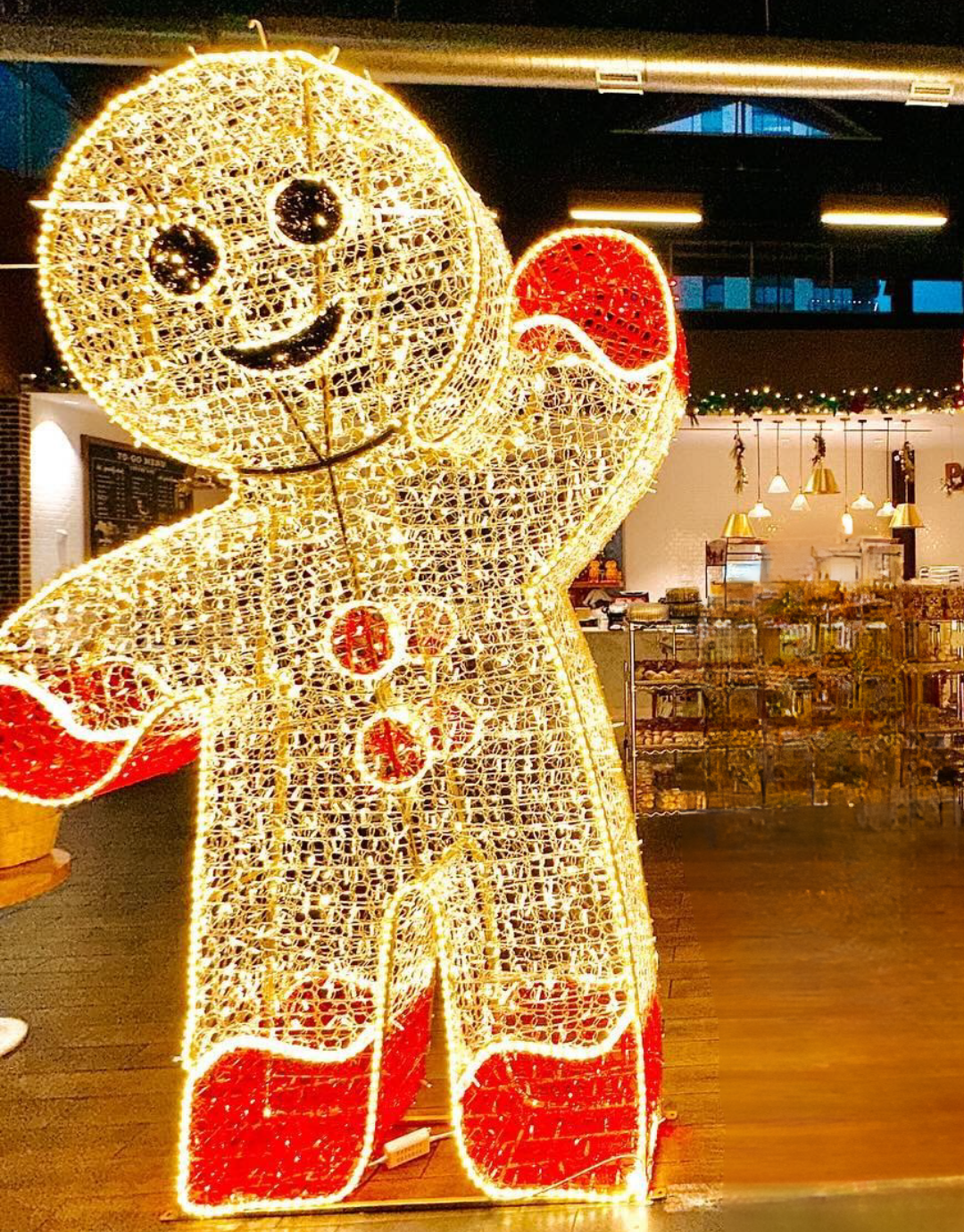 Waterfront Gingerbread Man 10'