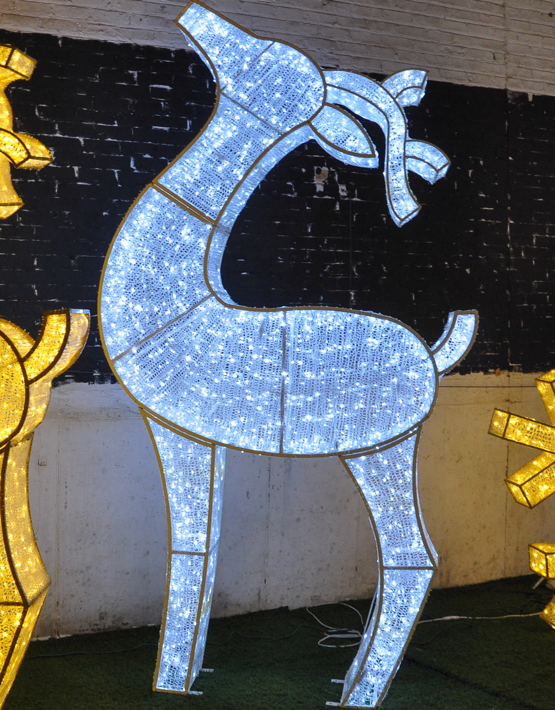 Waterfront 3D Deer