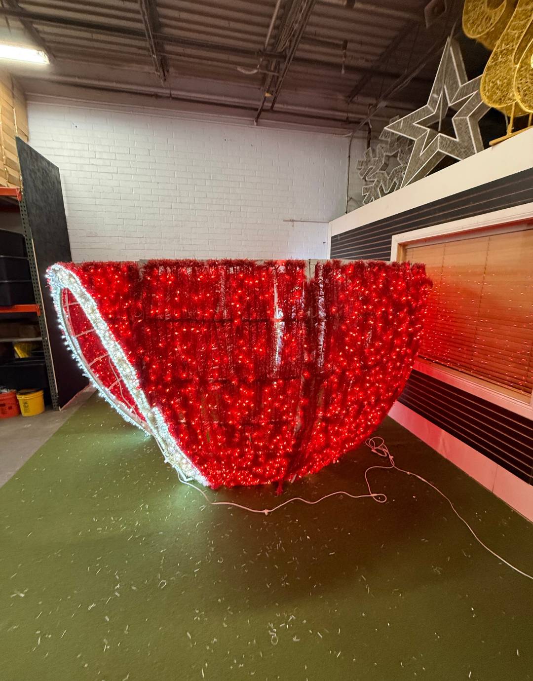 Used - Red walkthrough ornament with 2 side ornaments
