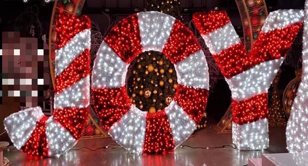 Tinsel JOY sign 8ft