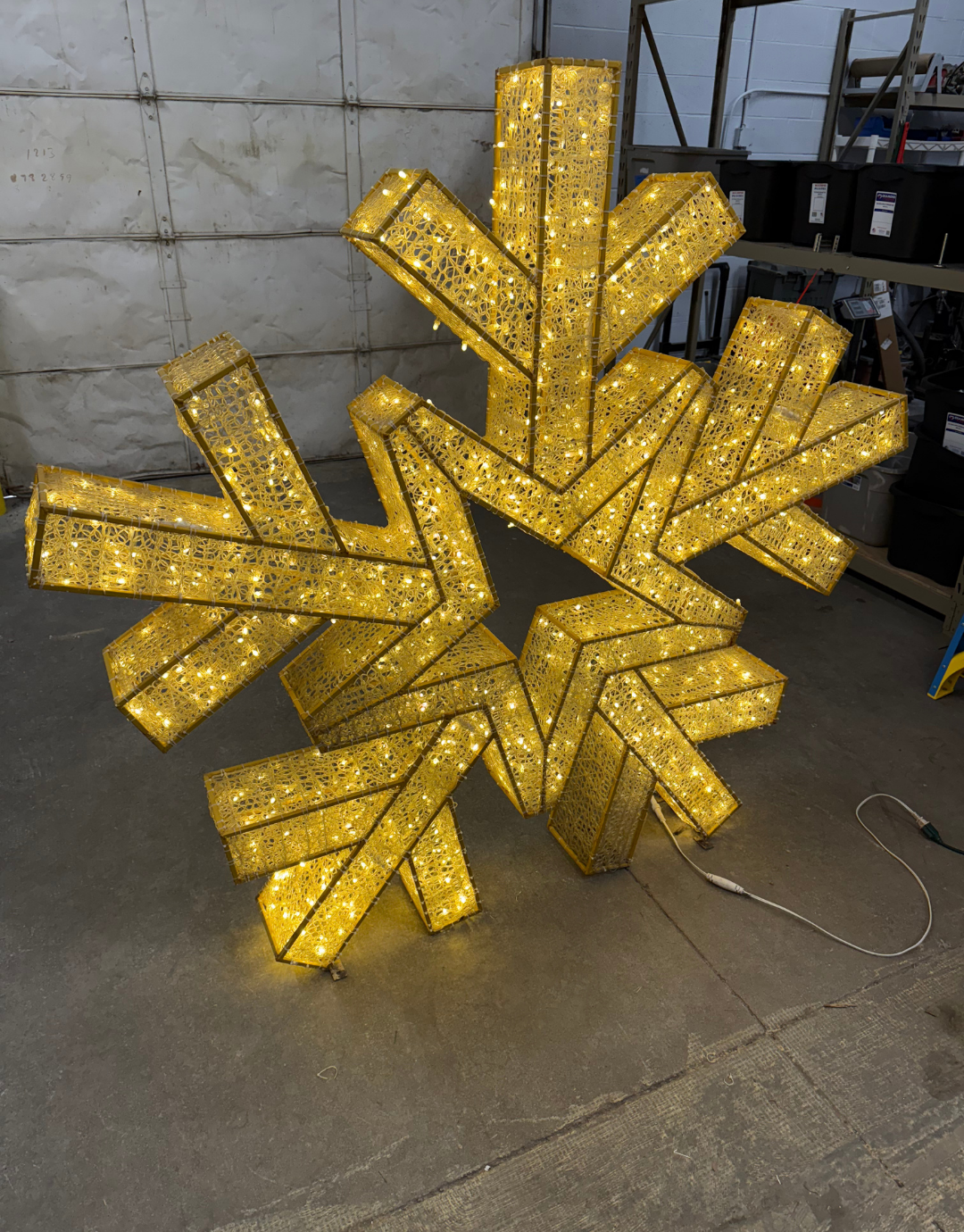 Used - 6' LED Snowflake Warm White